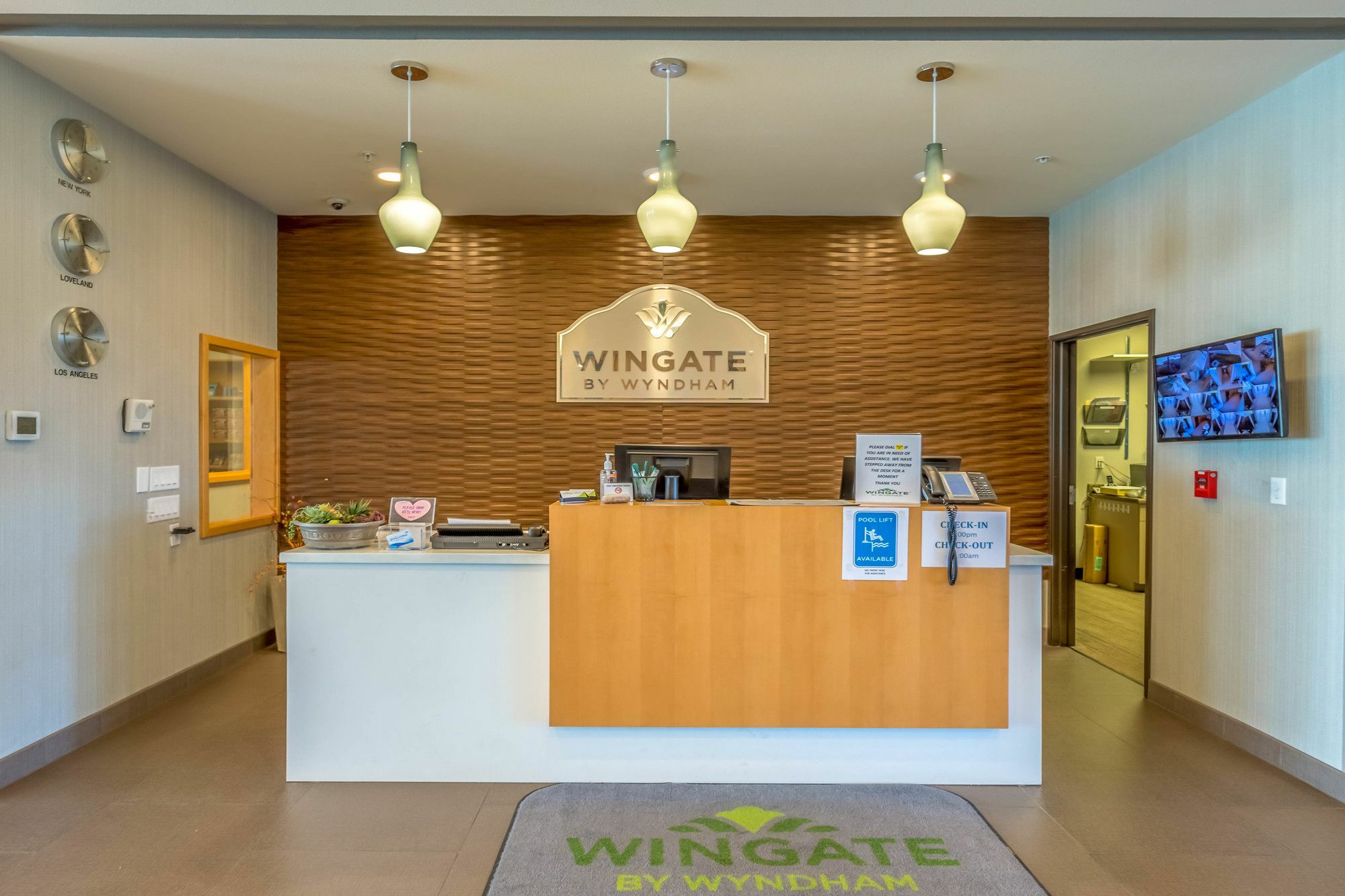 Wingate By Wyndham Loveland Johnstown Exterior photo